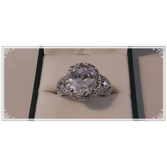 Vintage Jewelry - Stunning Vintage 5.25 Ct. Oval & Round Halo/Leaf Design Engagement Ring Sz 8